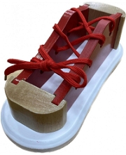 Ahşap Ayakkabı Bağlama Oyunu - Kırmızı Montessori Materyalleri