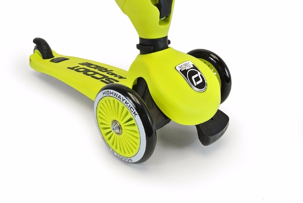 Highway Kick Limon Scooter